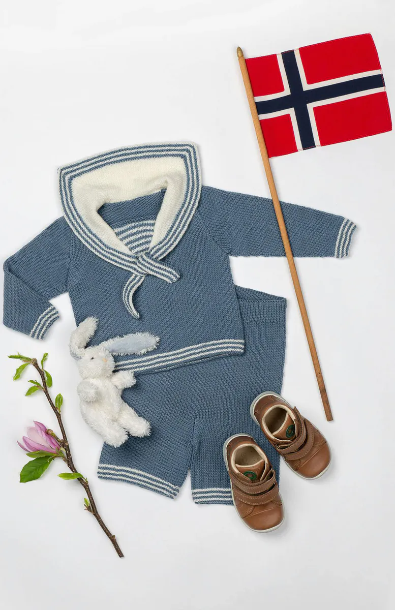 Lillebror Matrosdress fra HoY